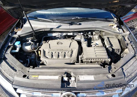 2020 Volkswagen Tiguan 2.0T Se/2.0T Se R-Line Black/2.0T Sel z USA, uszkodzony, nr VIN 3VV2B7AX2LM104600